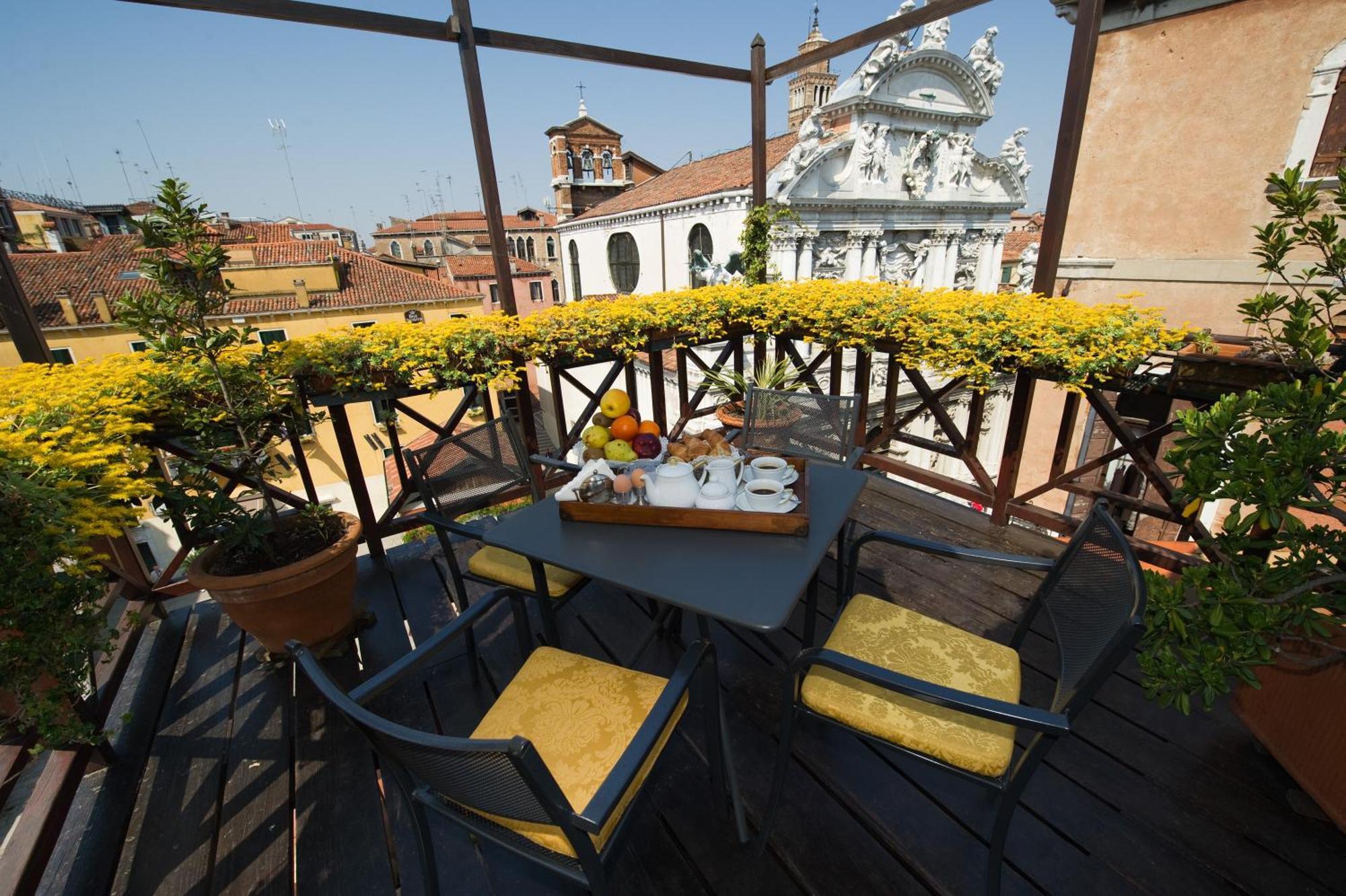 Palazzo Del Giglio Hotel Венеция Екстериор снимка
